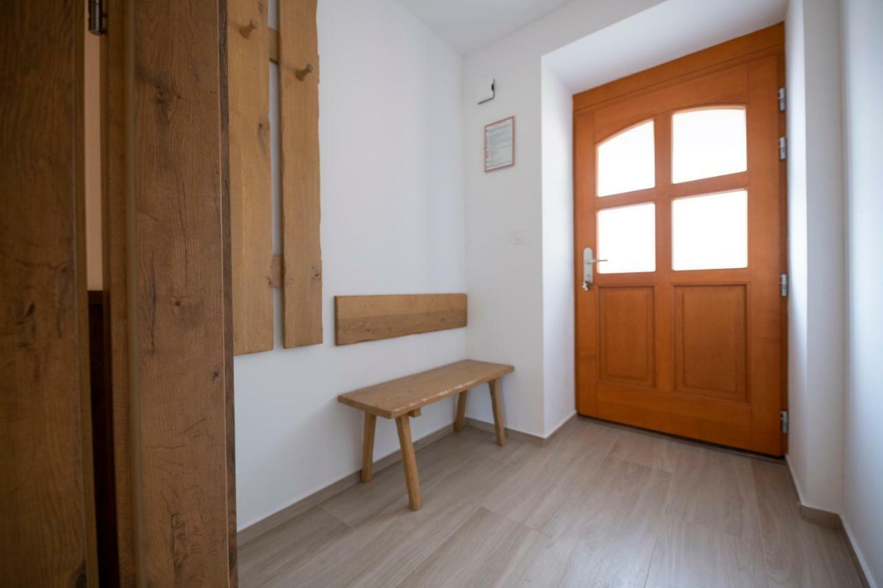 Hisa Urska Appartement Log pod Mangartom Buitenkant foto